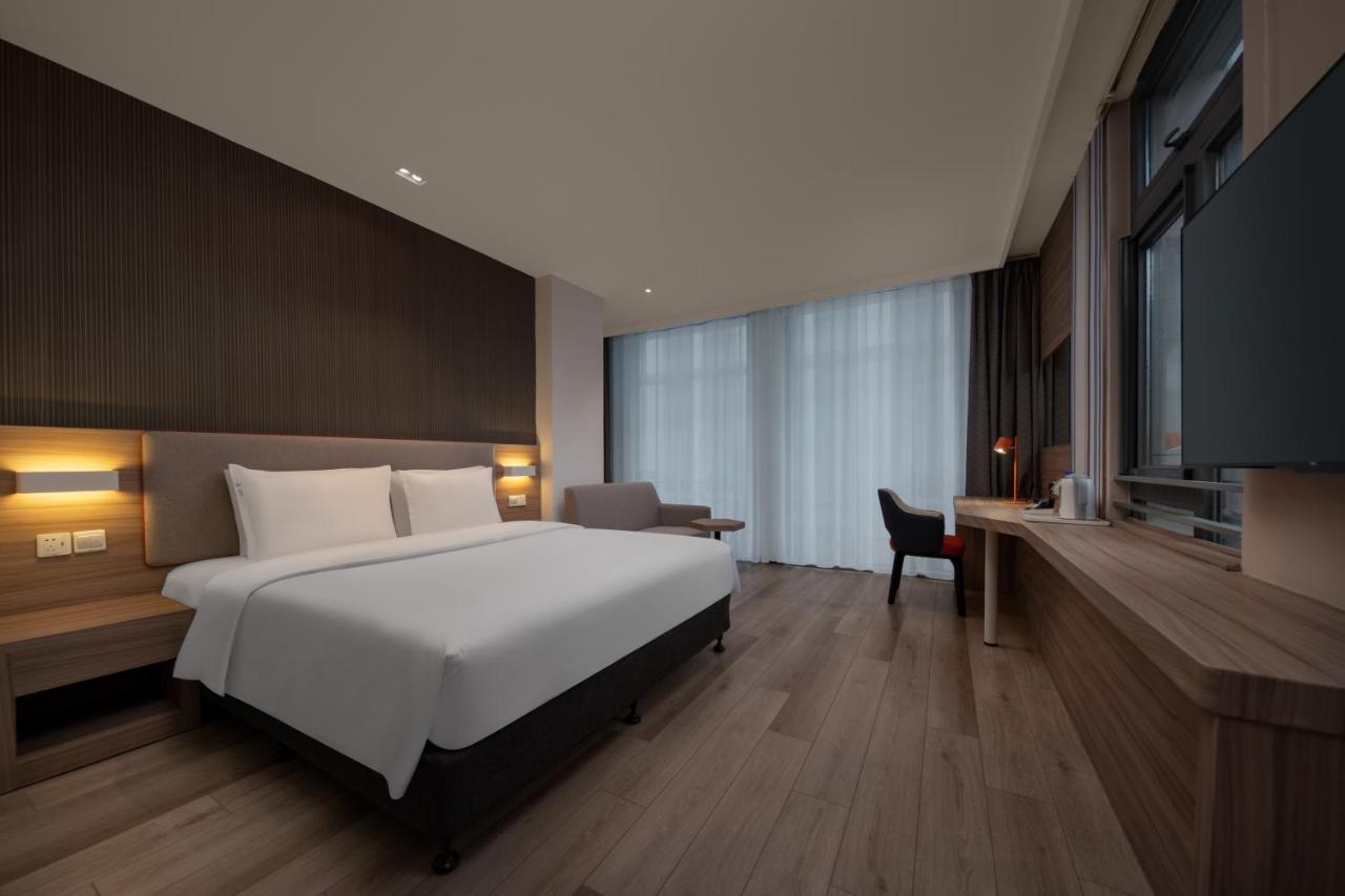 Holiday Inn Express Shanghai Pujiang By Ihg Eksteriør billede