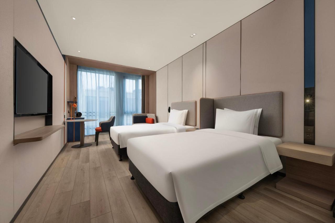 Holiday Inn Express Shanghai Pujiang By Ihg Eksteriør billede